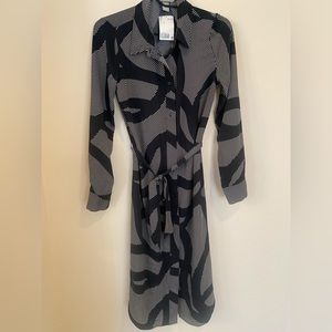 NWT H&M Button Up Long Sleeve Midi Dress Navy Geometric Print